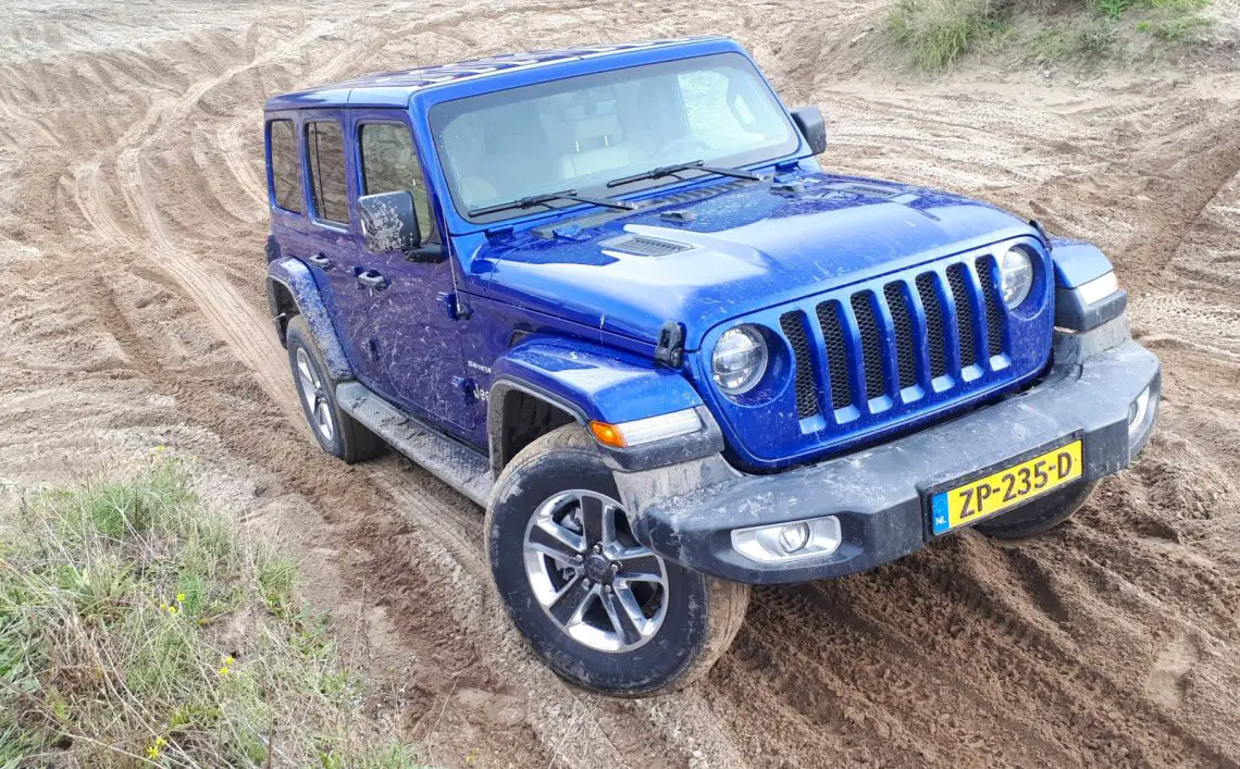 Opnieuw schieten Onophoudelijk rok Autotest - Jeep Wrangler 2.0T Unlimited Sahara (2019) - AutoRAI.nl