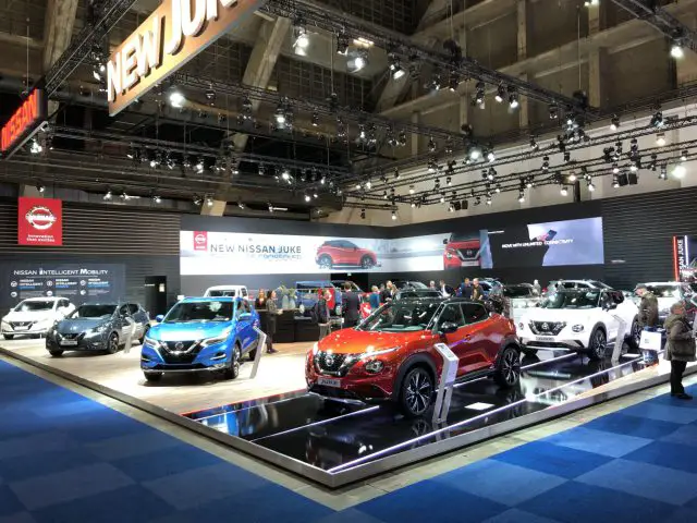 Nissan-tentoonstelling op het Autosalon van Brussel 2020 met de nieuwe Nissan Juke en andere modellen.