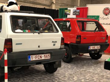 Twee klassieke Fiat Panda's te zien op de tentoonstelling Antwerp Classic Salon 2020.