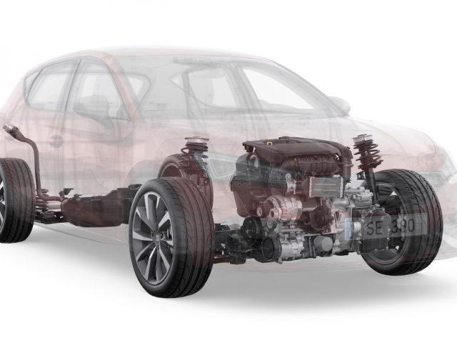 Transparante auto-overlay met de verbrandingsmotor, chassiscomponenten en een multi-energieplatform.