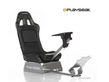 Zwarte simracing stoel met verstelbare stuurstandaard van playseat.