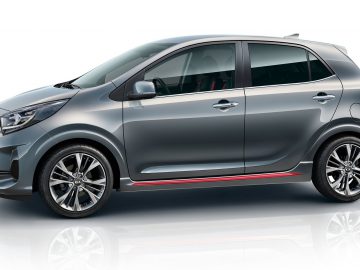 Moderne grijze Kia Picanto compacte hatchback-auto met lichtmetalen velgen.