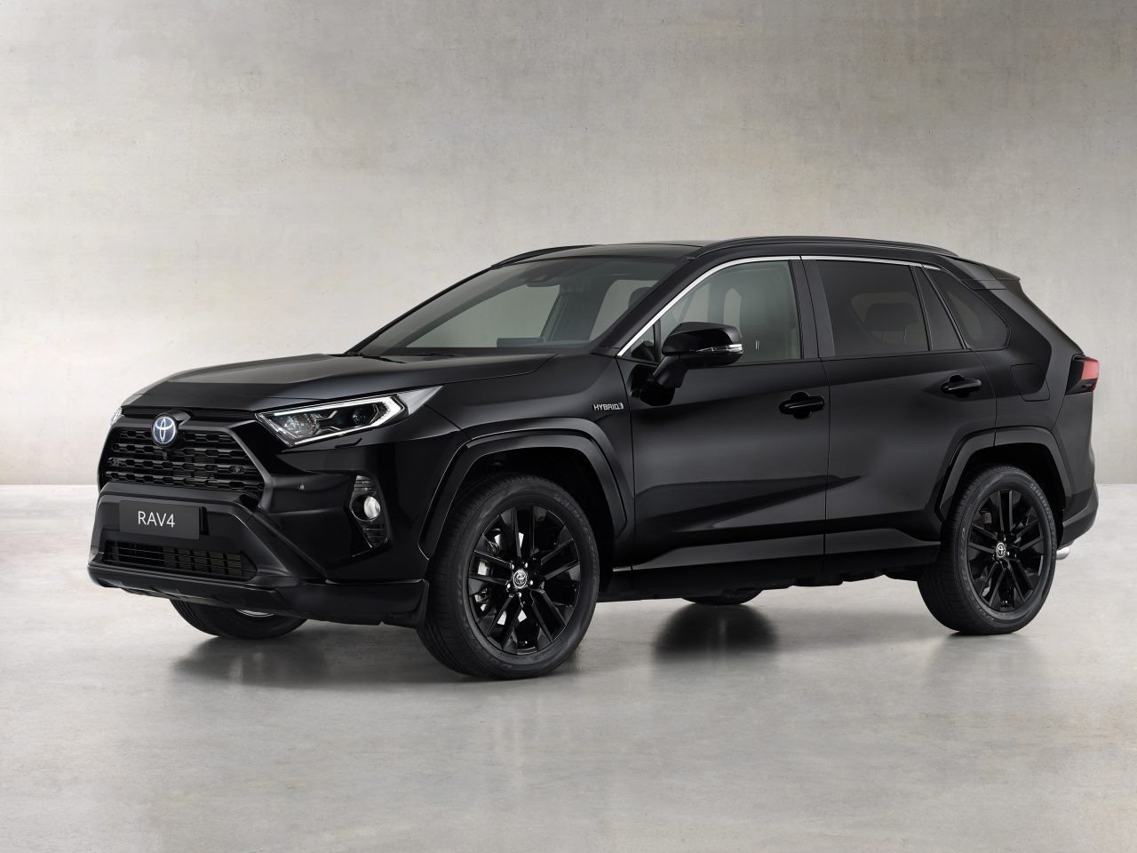 Nieuw De Toyota Rav4 Hybrid Black Edition Autorainl