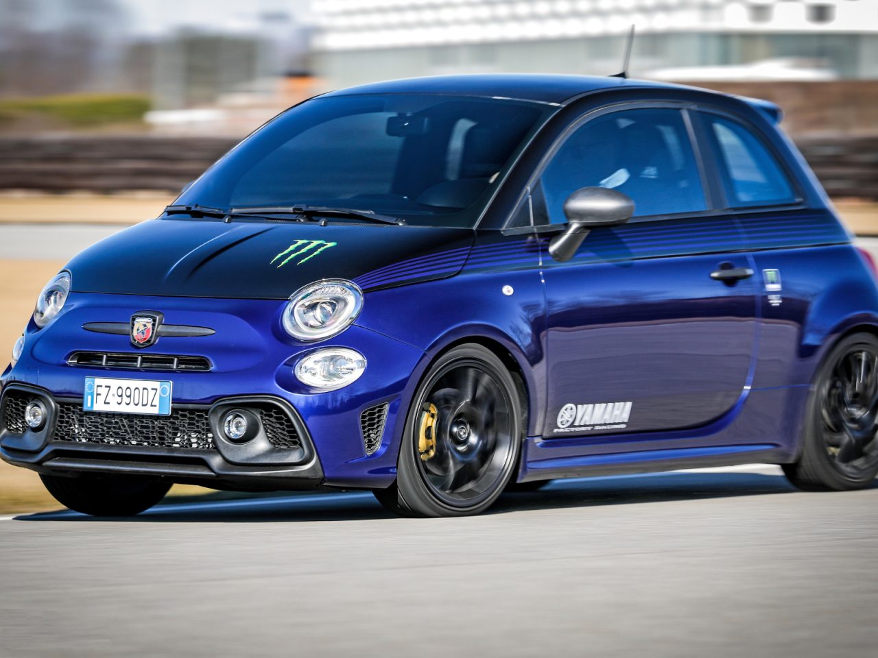 Nieuw: Abarth 595 Scorpioneoro En Abarth 595 Monster Energy Yamaha