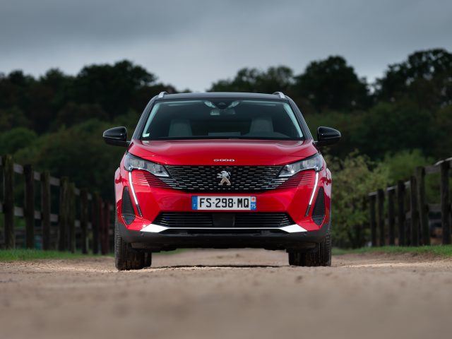 Peugeot 5008 PureTech 130 2021 - Review AutoRAI.nl