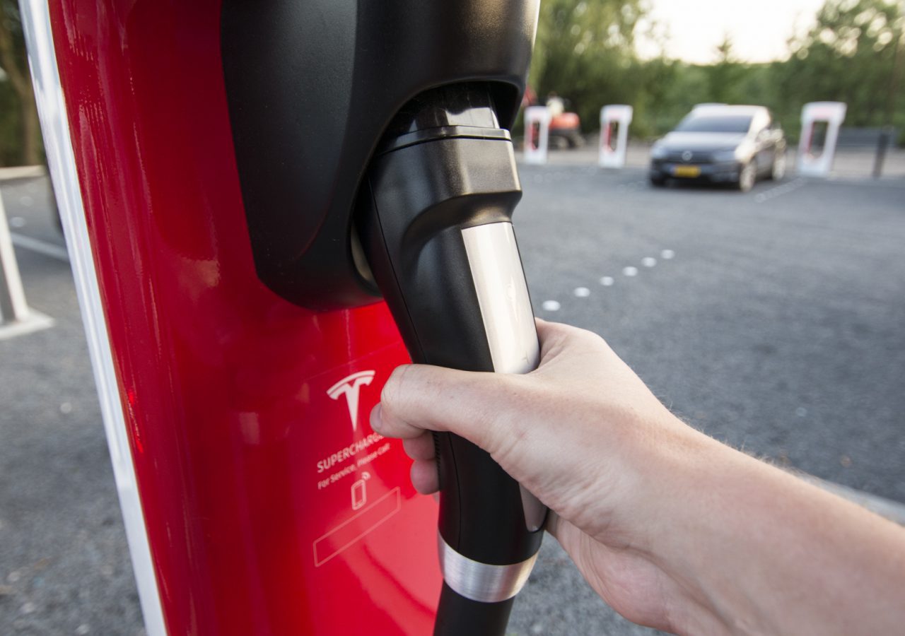 tesla-superchargers-in-nederland-per-direct-toegankelijk-voor-niet-tesla-s