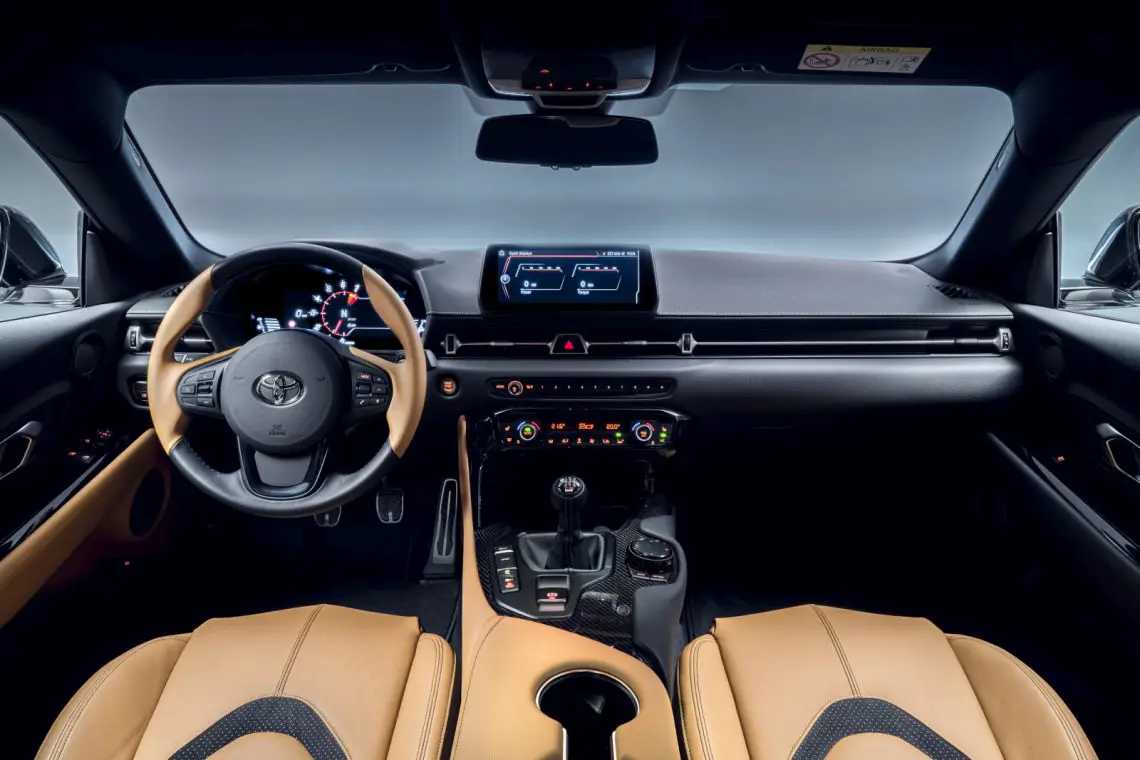 2022-GR-SUPRA-MT-interieur