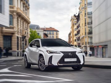 Lexus-ux-2023-2