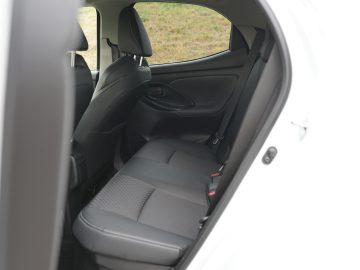 Asiento trasero del Mazda 2 Hybrid