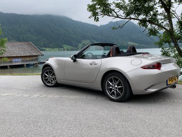Mazda_MX-5_2022