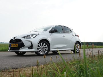 Mazda 2 Hybrid