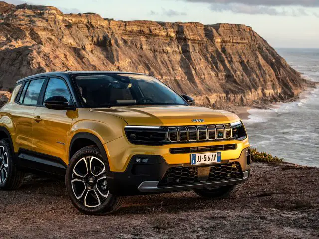 Jeep_avenger_header