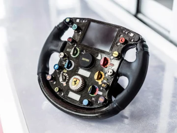 Michael_Schumacher_Ferrari_F1_auto (2)