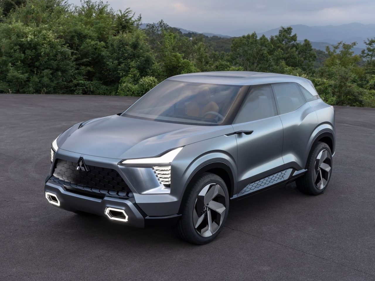 Mitsubishi XFC Concept