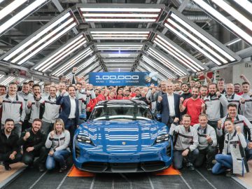 Porsche Taycan 100.000