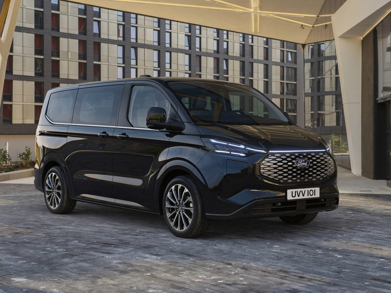 Ford E-Tourneo Custom 2023 - voorkant