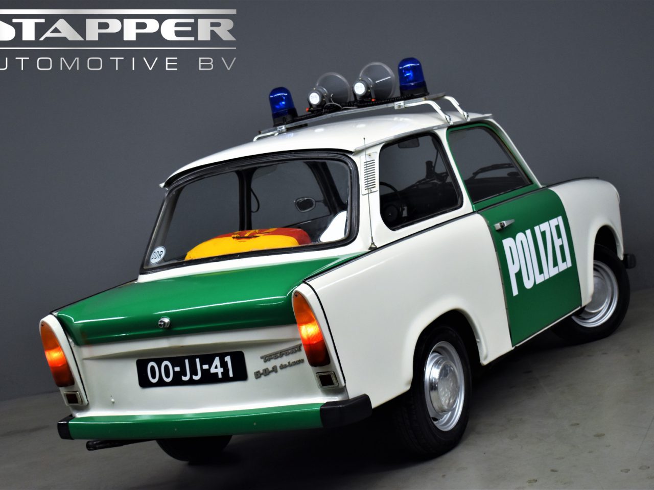 Deze Trabant P601 deLuxe Polizei wil je toch hebben?