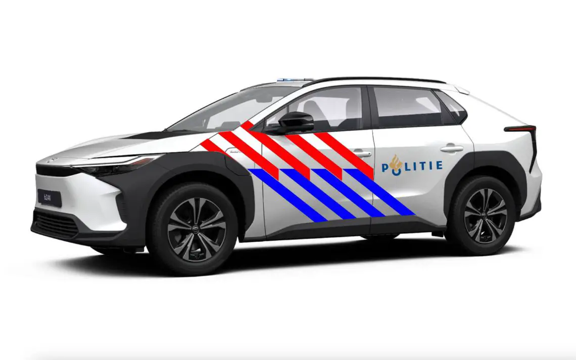 Toyota bZ4X - Politie