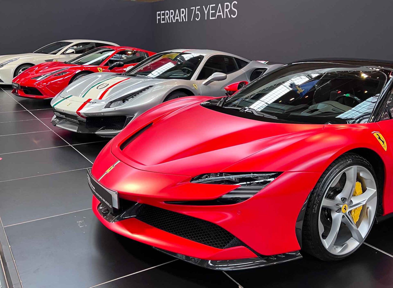 Supercars 2: Road vs Race Edition in Autoworld Brussels