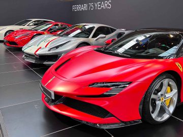 Supercars 2: Road vs Race Edition in Autoworld Brussels