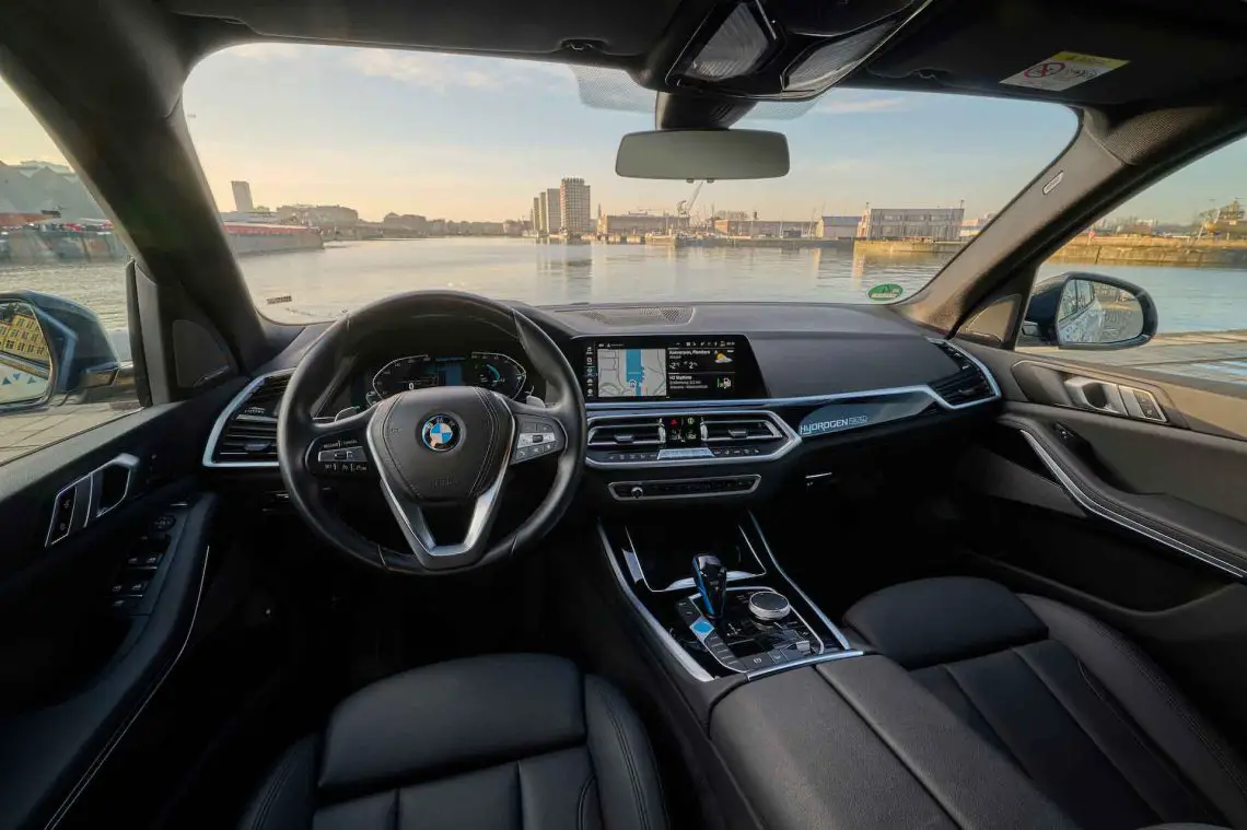 Intérieur de la BMW iX5 Hydrogen