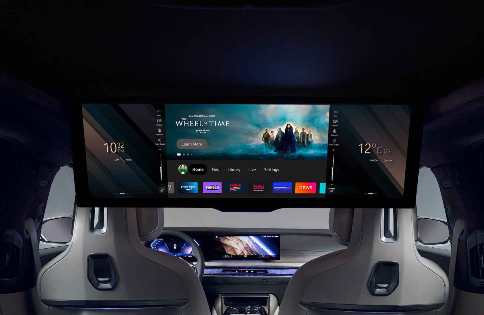 BMW Theatre Screen in BMW i7