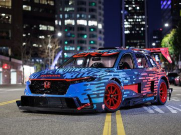 Honda CR-V Hybrid Racer 2023