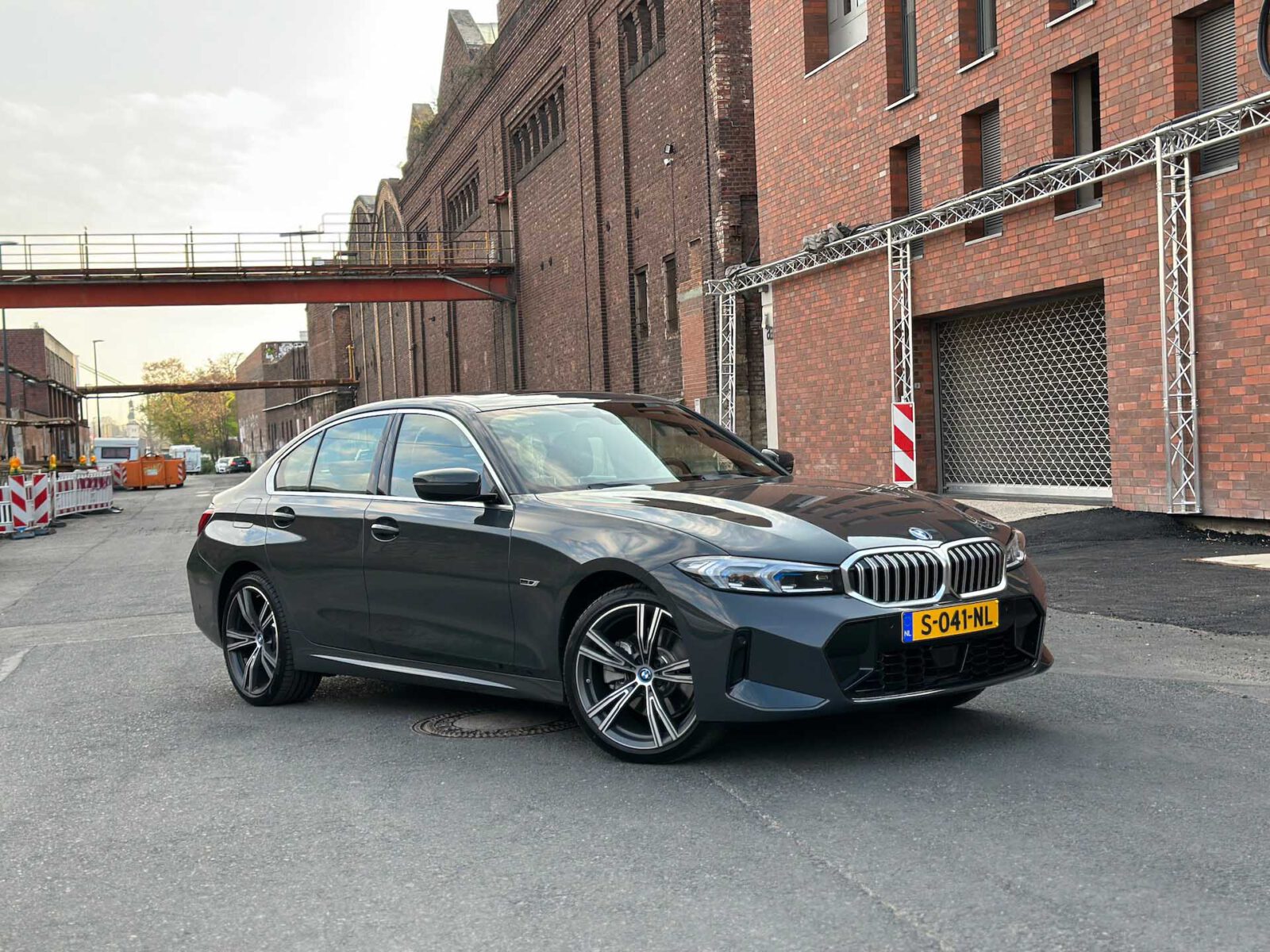 bmw-320e-plug-in-hybride-test-zuinig-2023-foto24-1600x1200.jpg