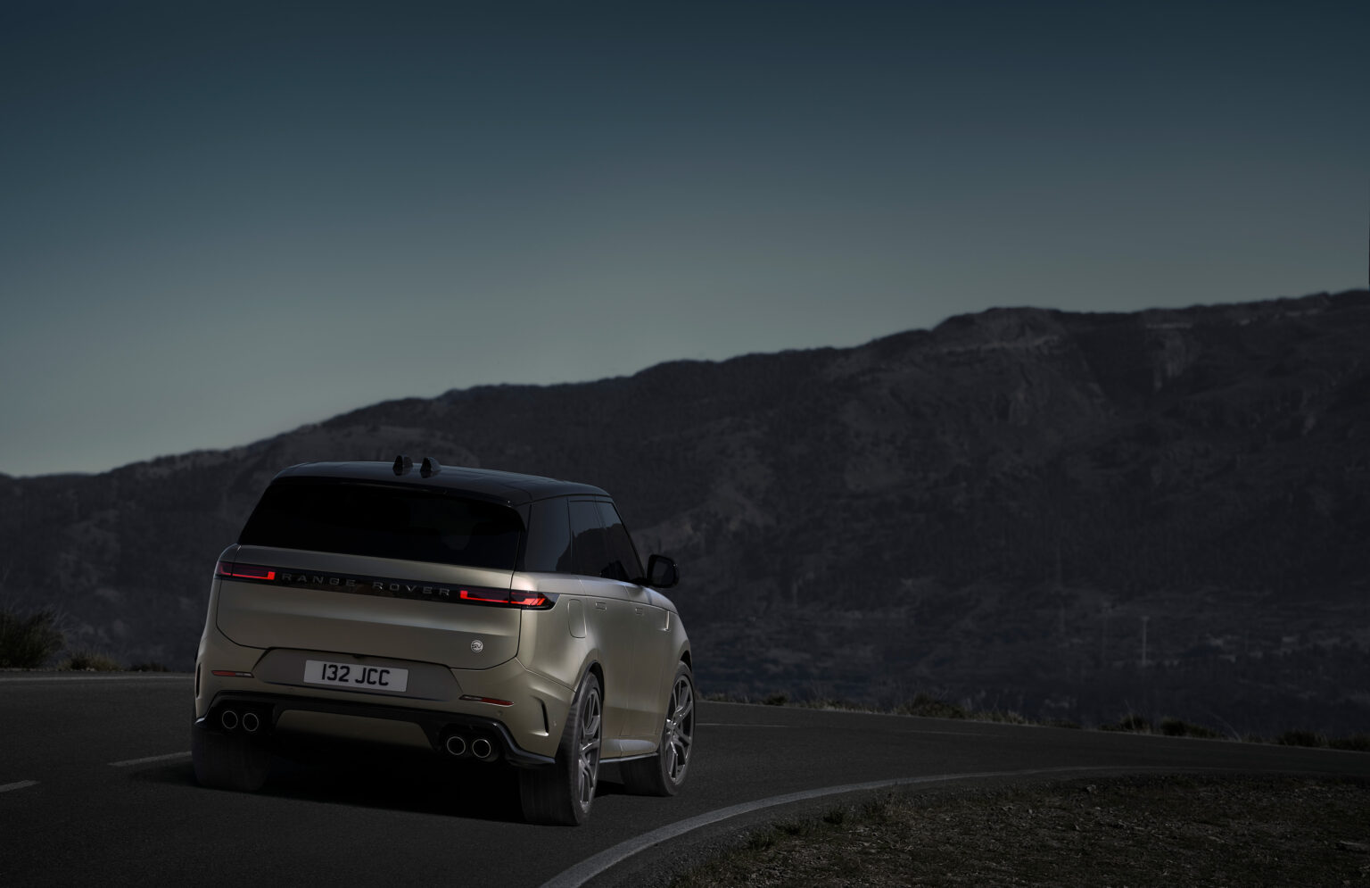 Range Rover Sport SV: met de groeten van BMW - AutoRAI.nl