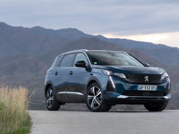 Peugeot 5008 48V Hybrid