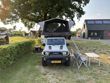 Suzuki Jimny camping