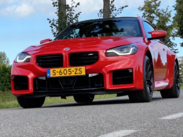 BMW M2 2023