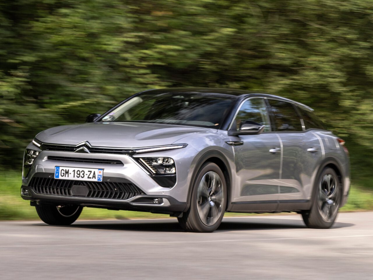 Review – Citroën C5 X Plug-in Hybrid 180 (2024) - AutoRAI.nl