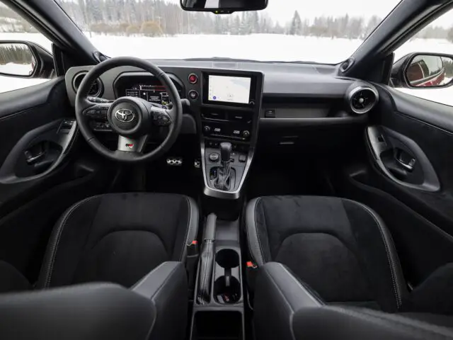 Toyota GR Yaris 2024: interior