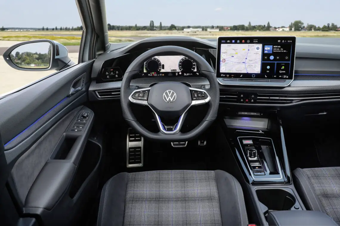 Volkswagen Golf 8 - interieur