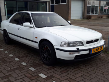 Gespot: een origineel Nederlandse Honda Legend uit 1995 ...
