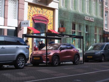 Dit is de kleinste showroom van Nederland ...