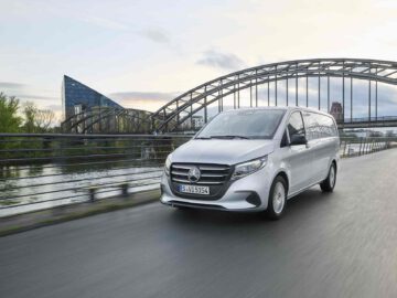 Mercedes-Benz Vito Panel Van; Hightech silver metallic ...