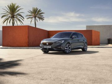 Opgefriste SEAT Leon kan ruim 100 kilometer elektrisch rijden ...