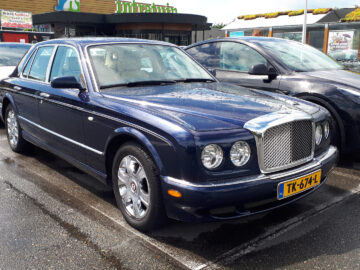 Gespot: een Bentley Arnage uit 2005 ...