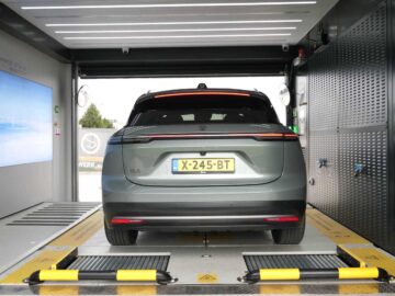 GETEST: Zonder te laden 1.100 kilometer over de Autobahn vol gas met een EV ...