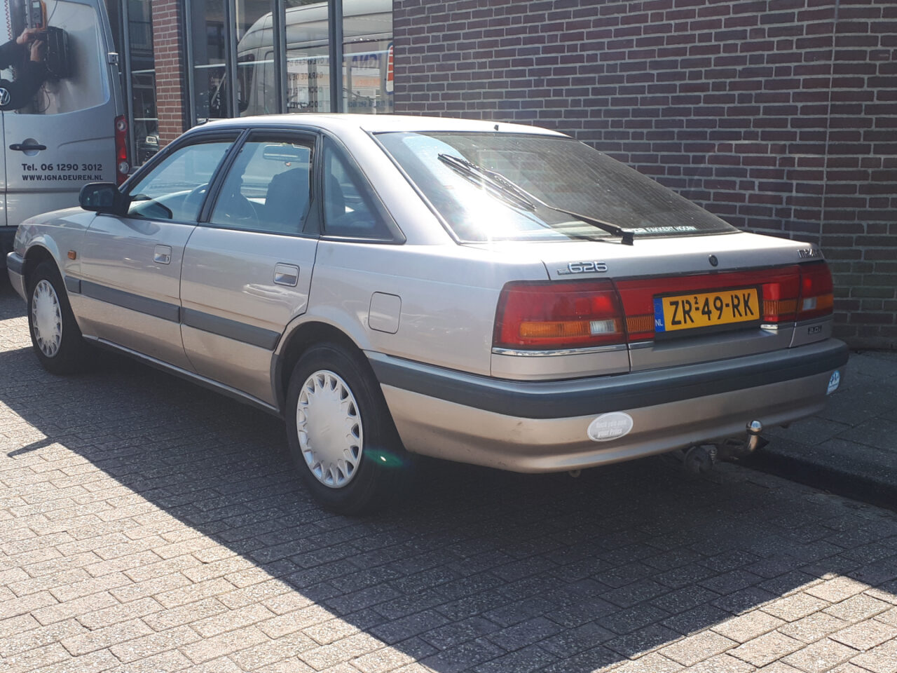 Gespot: een Mazda 626 uit 1991 ...