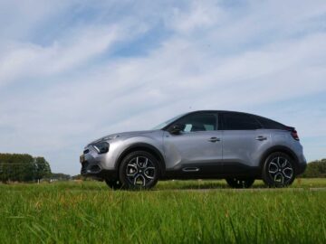 Citroën ë-C4 (2024) Review – Alsof je op een wolk rijdt ...