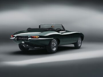 Jaguar E-Type commémorative