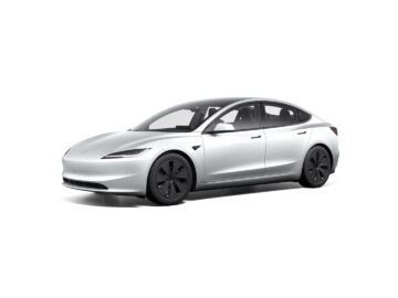 Tesla Model 3 Long Range rear-wheel drive