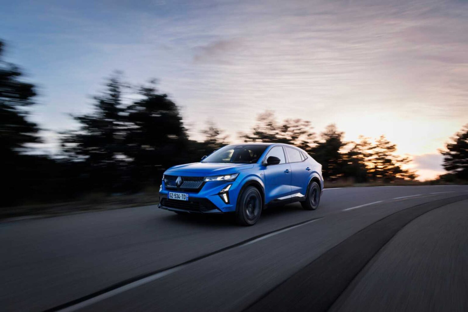 Review - Renault Rafale E-Tech 4×4 plug-in hybrid 300 (2025) - AutoRAI.nl