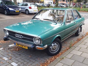 Gespot: een Audi 80 uit 1974 ...