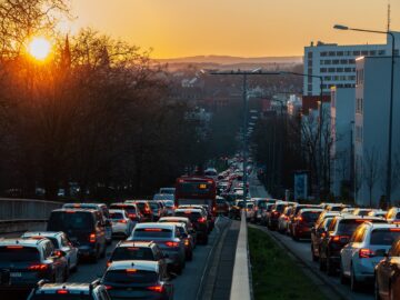 Wat moet je doen bij een auto-ongeluk? ...