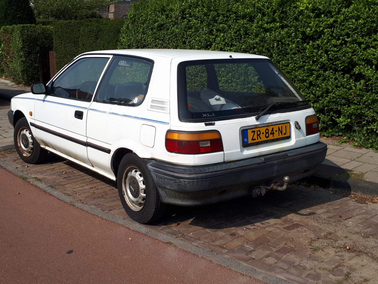 Gespot: een Toyota Corolla uit 1991 ...