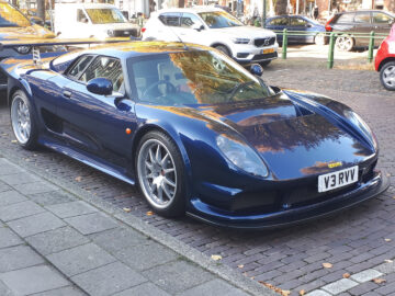 Gespot: een Noble M12 ...